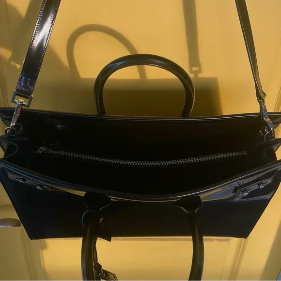 Saint Laurent Sac De Jour Tote Bag - Picture 2 of 7